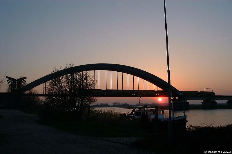 Spoorbrug_19.JPG
